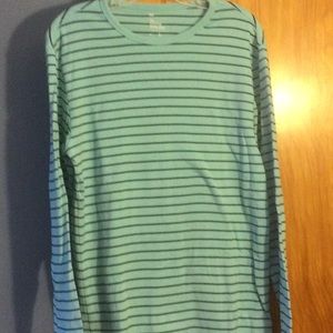 Gap boy’s essential fitted crew long sleeve shirt